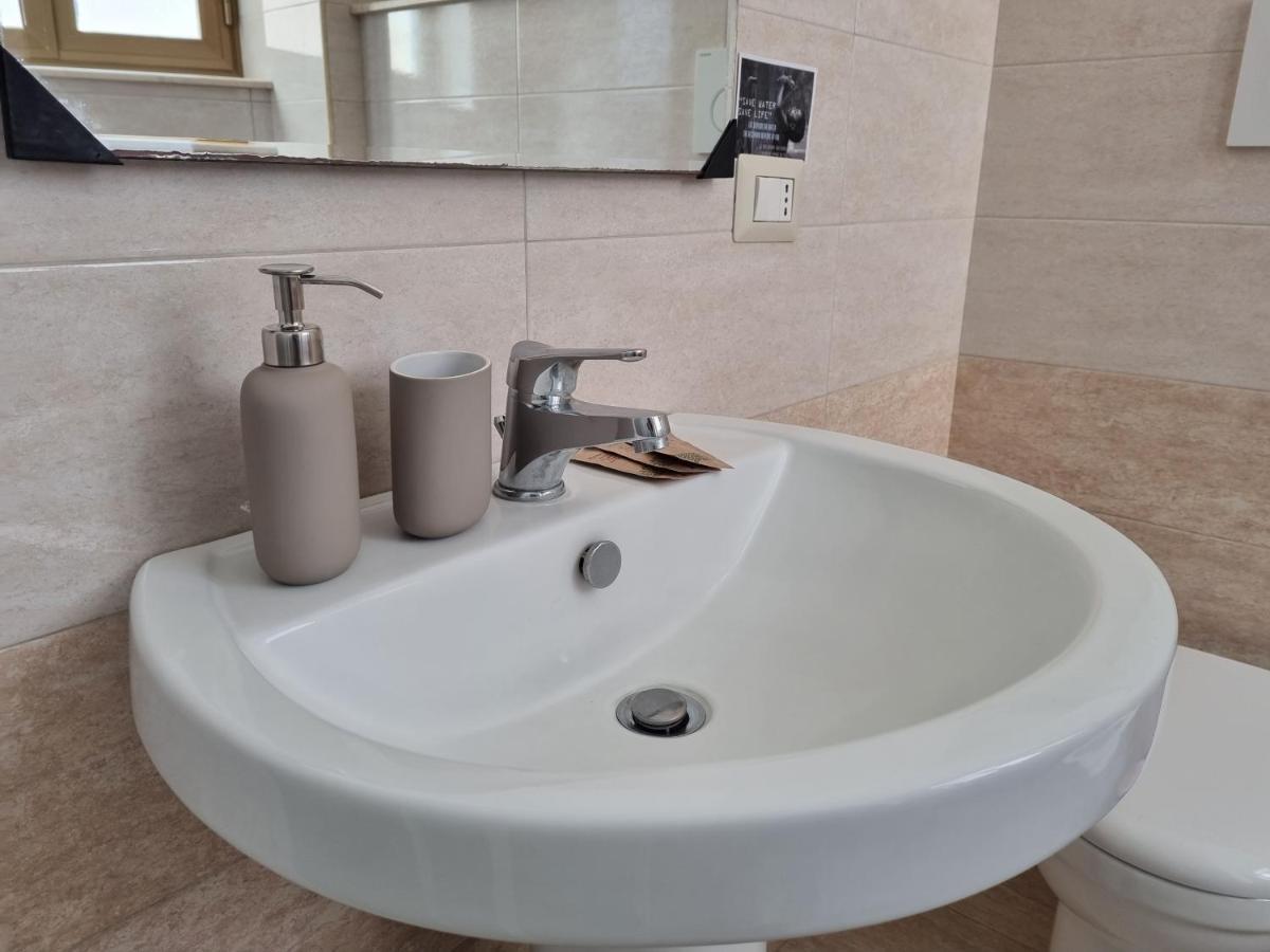 Etna Ocean Rooms Catania Bagian luar foto